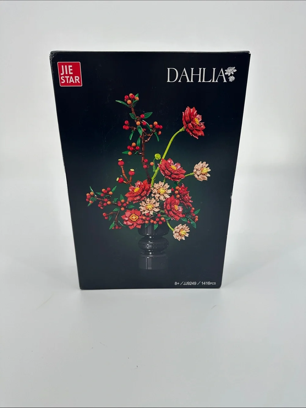DAHLIA Floral Building Set by JIE STAR – Red & Green Flower Bouquet